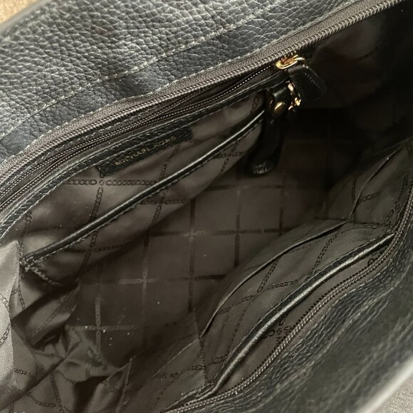 MICHAEL KORS Bedford Pocket Tote Bag - Picture 10 of 12